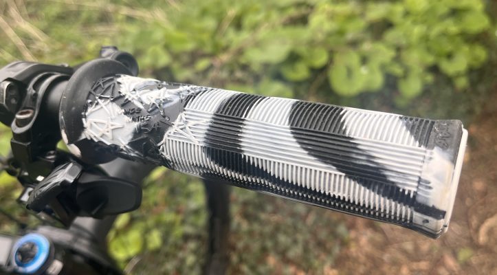 New Sensus grips colour ways for 2024 - White Black Swirl
