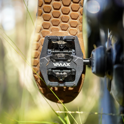 DMR VMAX Clipless Pedals